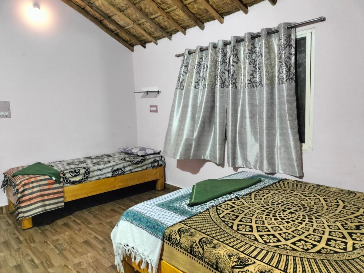 Prajwal Home Stay Hampi Zewnętrze zdjęcie