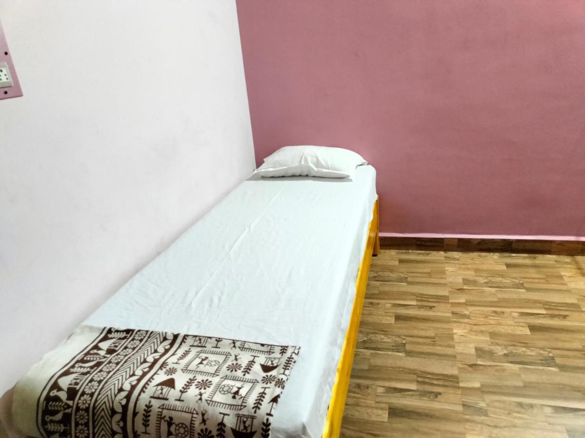 Prajwal Home Stay Hampi Zewnętrze zdjęcie