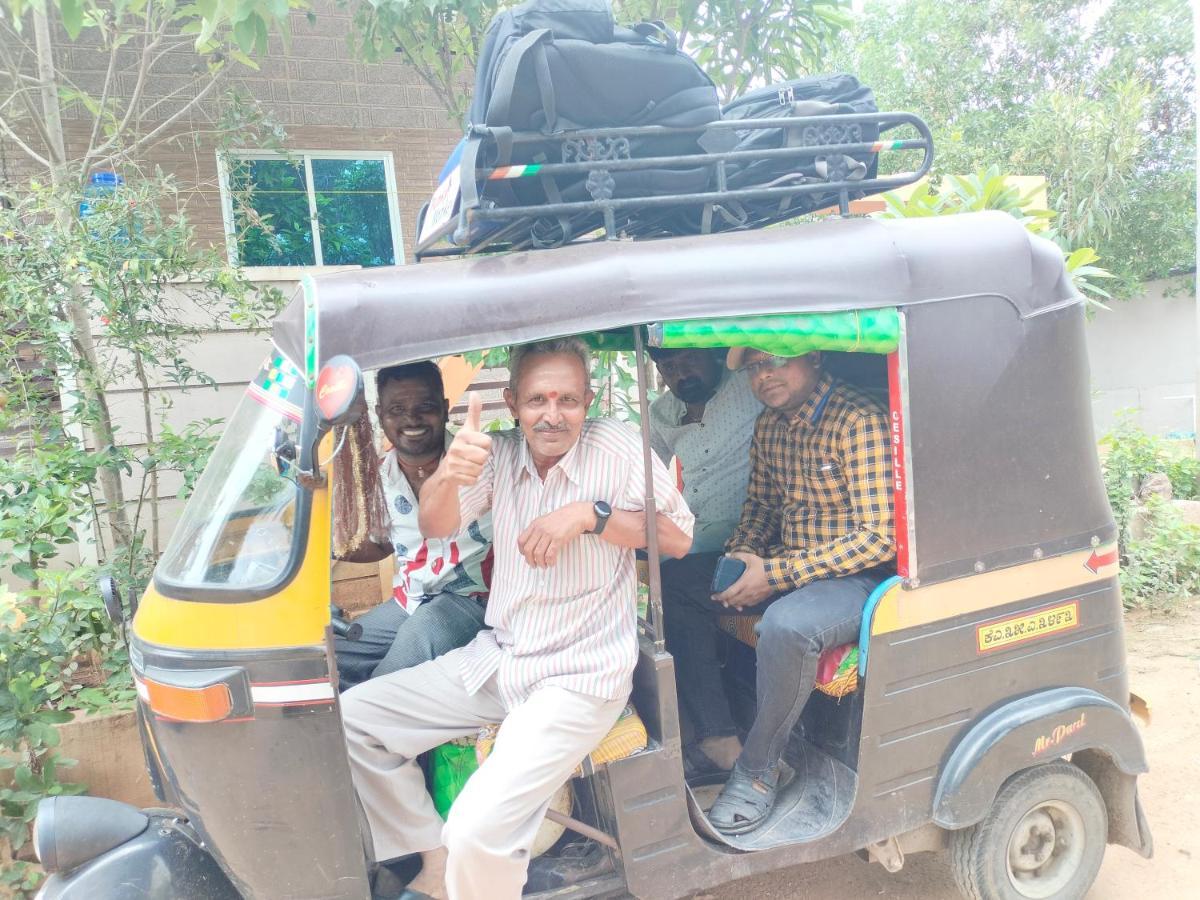 Prajwal Home Stay Hampi Zewnętrze zdjęcie